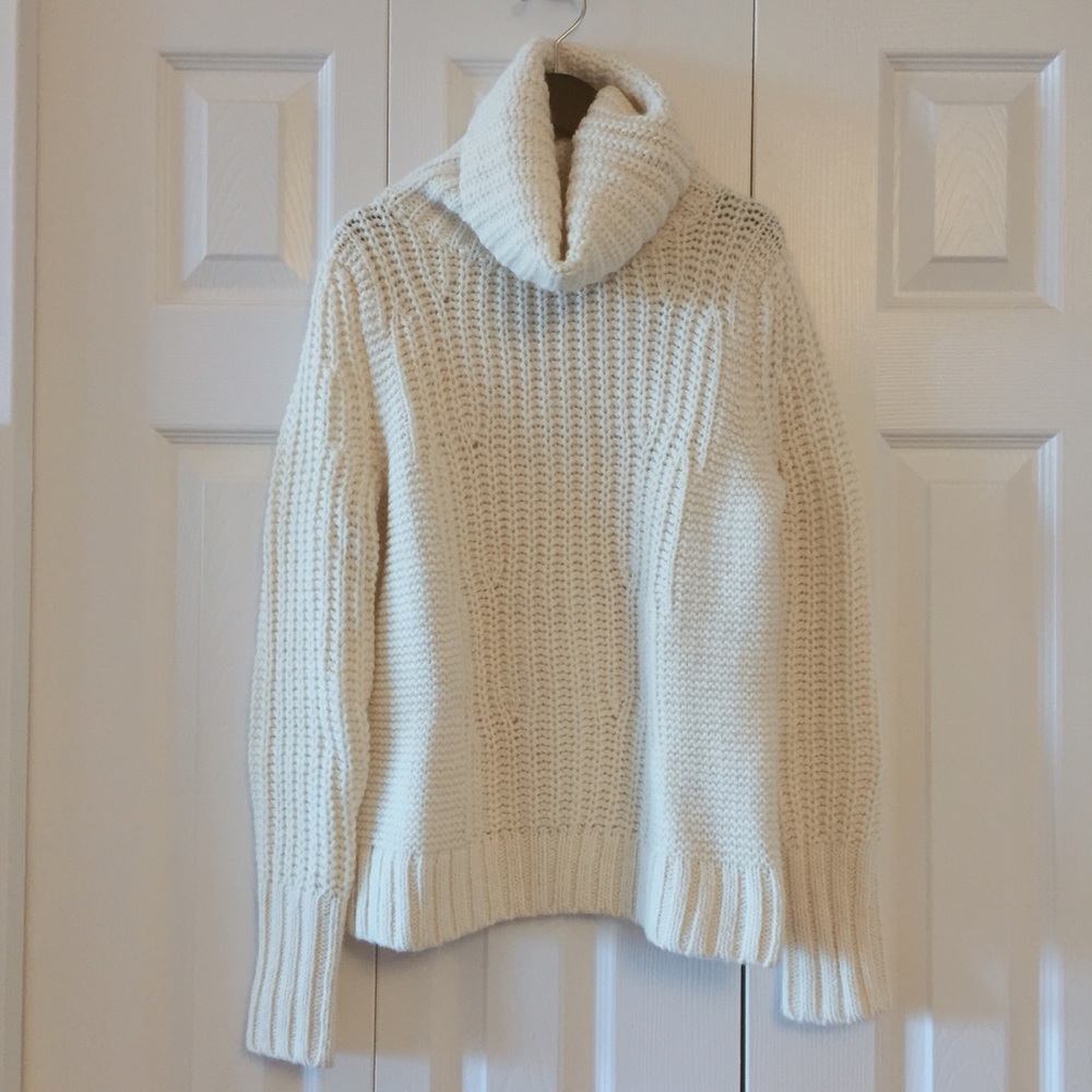 Banana Republic Turtleneck Sweater xs